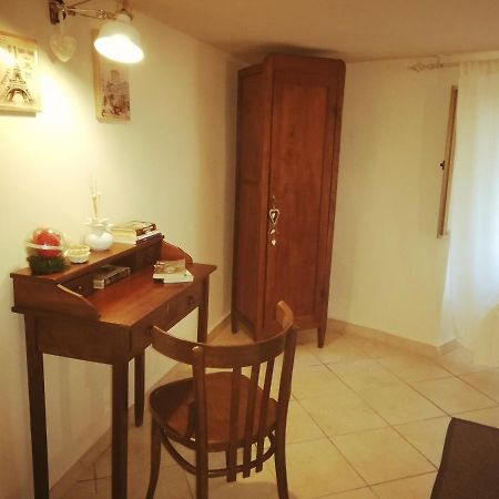 Oneiro Bed And Relax Apartment เบเนเวนโต ภายนอก รูปภาพ