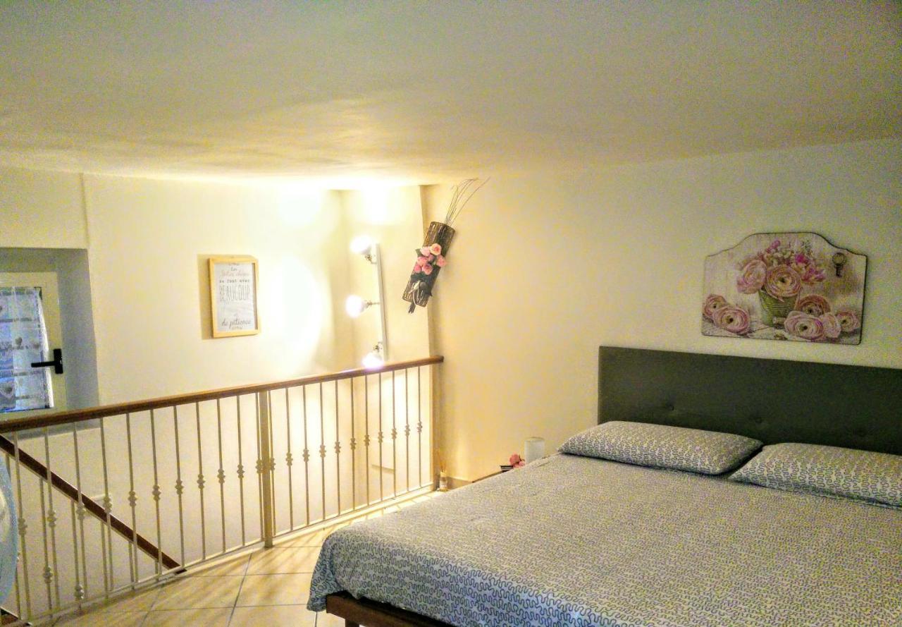 Oneiro Bed And Relax Apartment เบเนเวนโต ภายนอก รูปภาพ